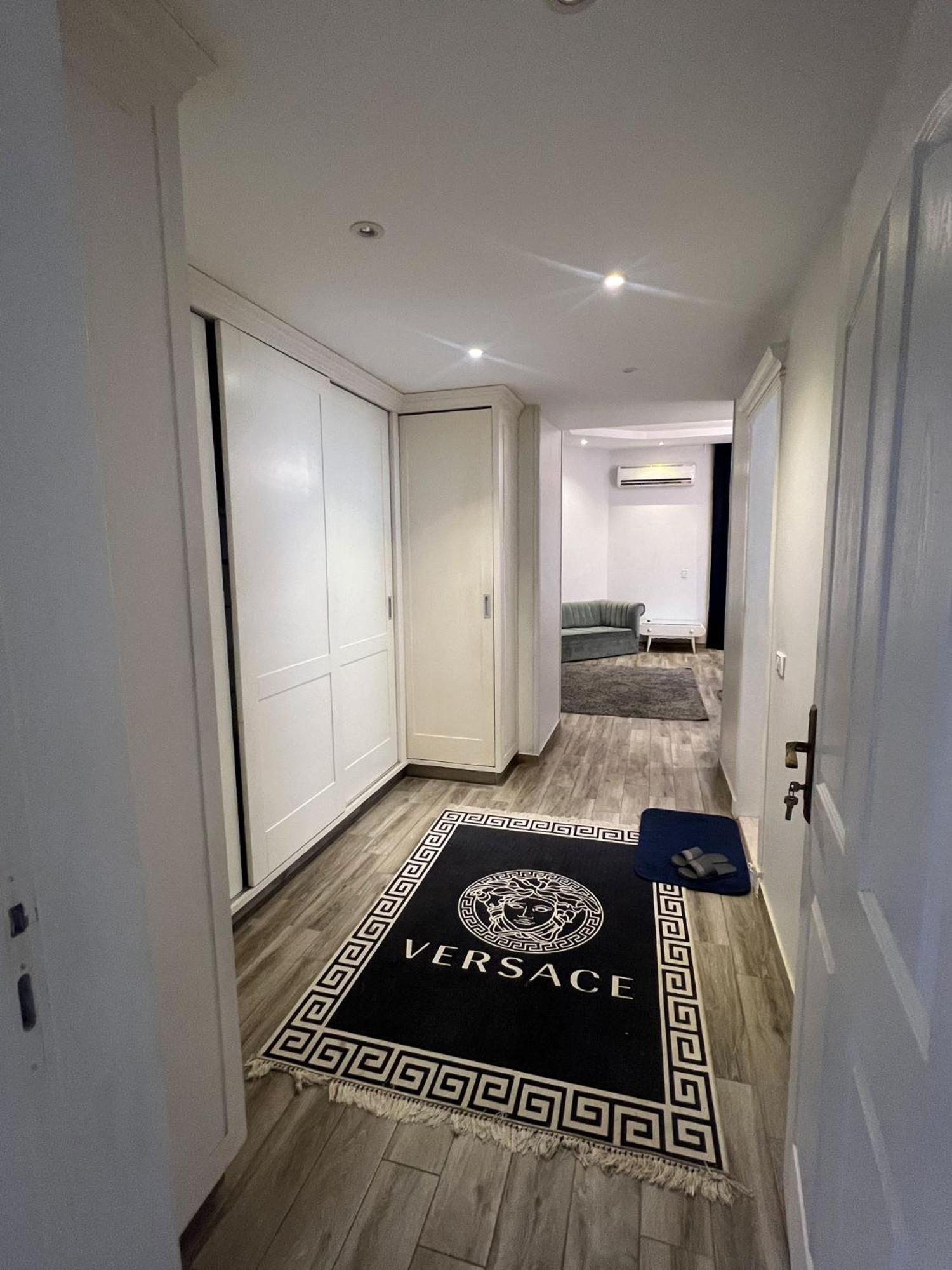 Apartment P90 Mall Spacious In New Cairo